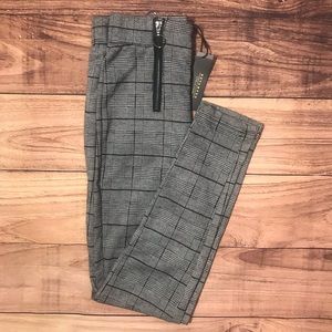 Black/grey patterned pants